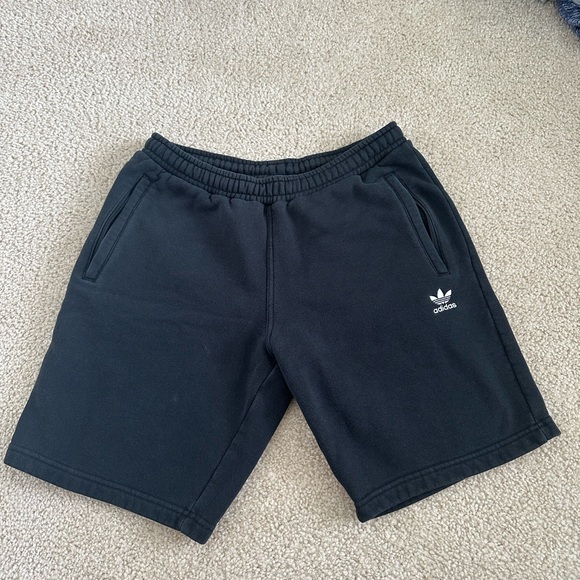 ADIDAS BLACK SHORTS MEDIUM - Picture 1 of 4
